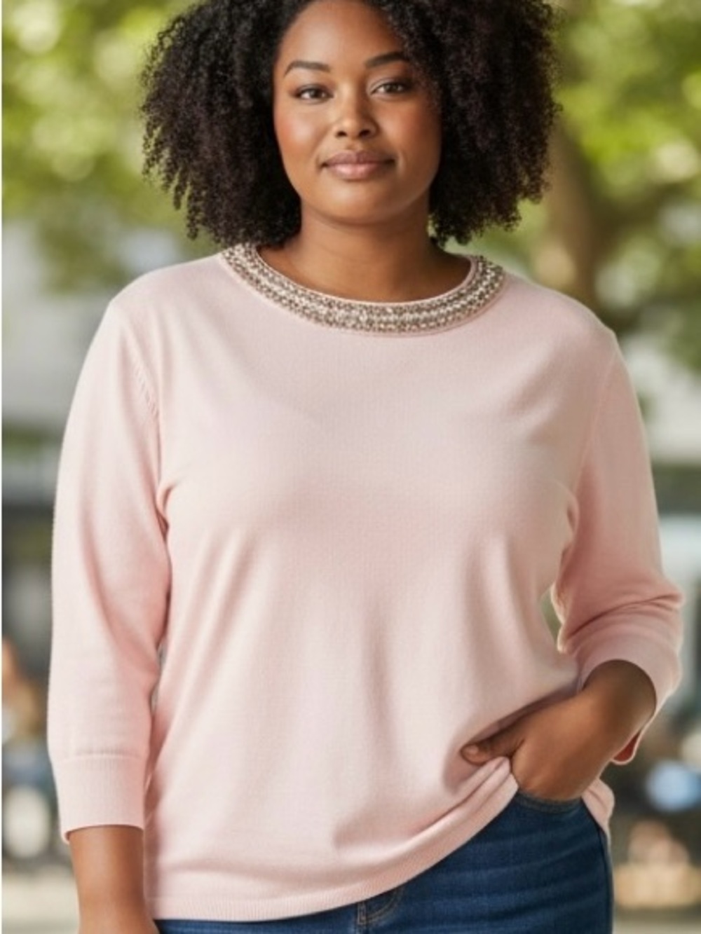 Liz Claiborne women’s Light Pink Crew Neck Sweater